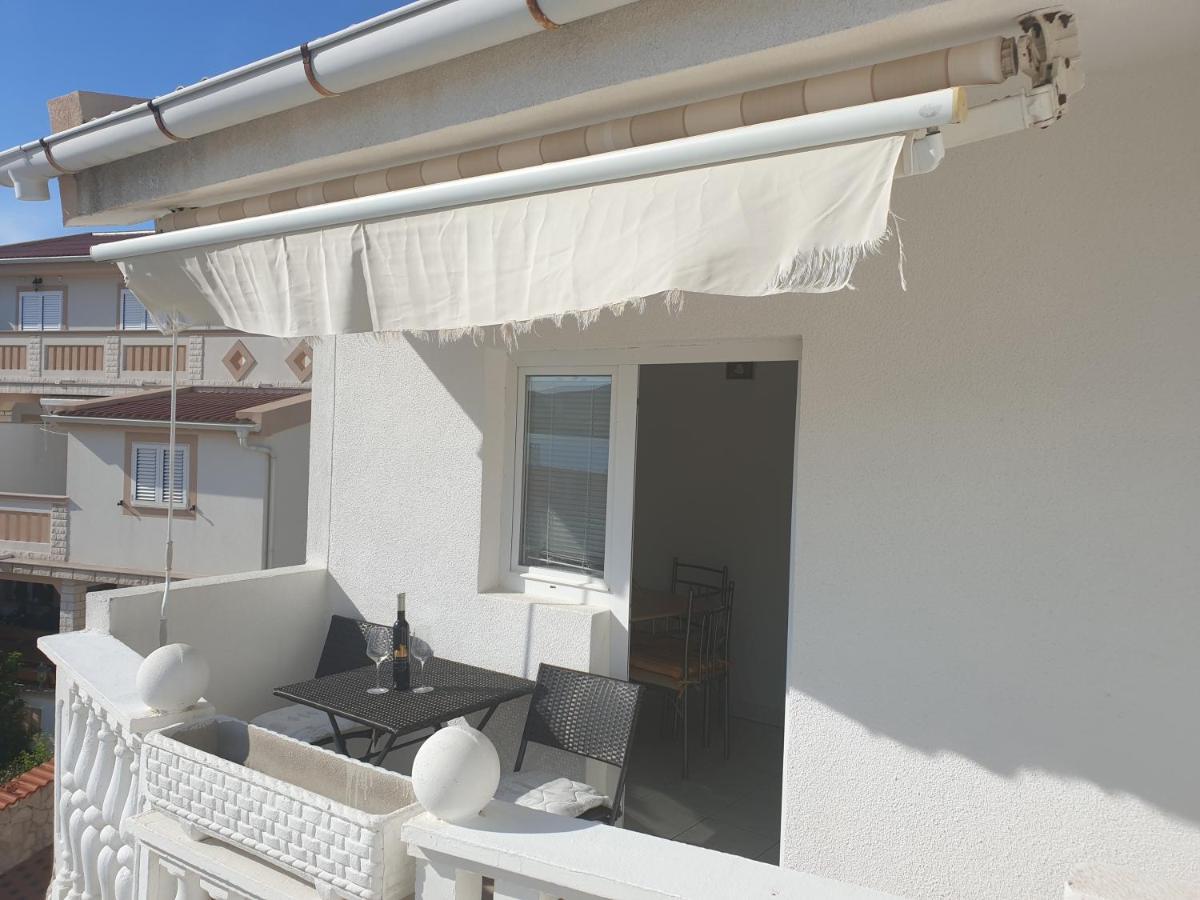 Apartment Metajna 6498E Esterno foto